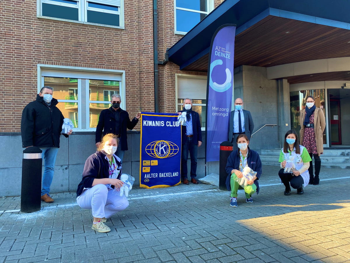 Persbericht Kiwanis Aalter: februari 2021 &raquo; Kiwanis Aalter schenkt popjes aan jonge patiënten AZ Sint-Vincentius